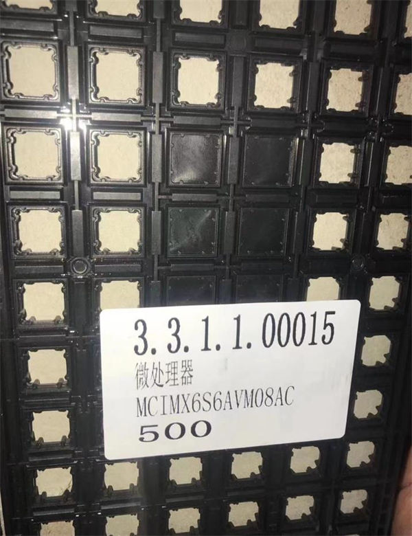 оƬ